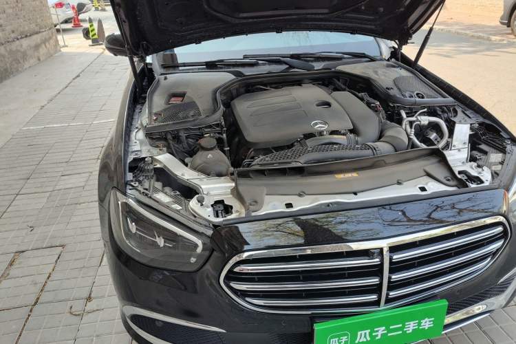 Used Mercedes-Benz E-Class 2023 Updated E 300 L Fashion Edition Engine Bay Right