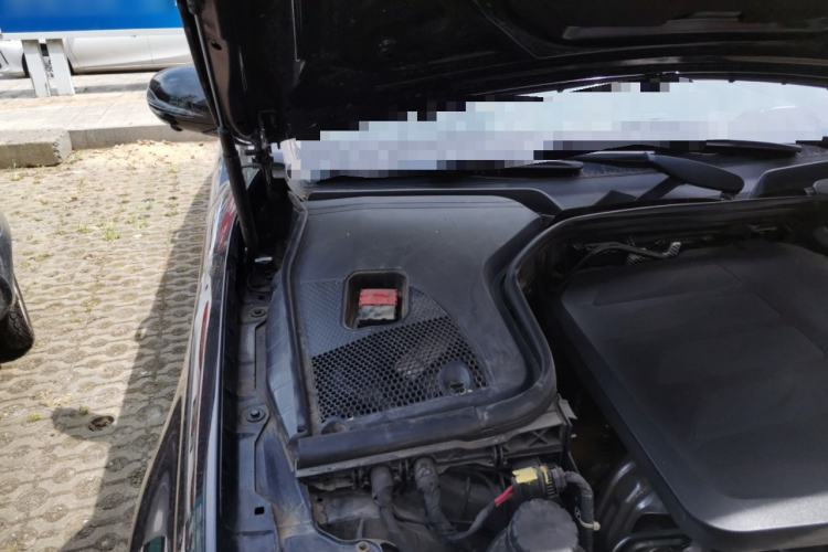 Used Mercedes-Benz E-Class 2023 Updated E 300 L Fashion Edition Engine Bay Right
