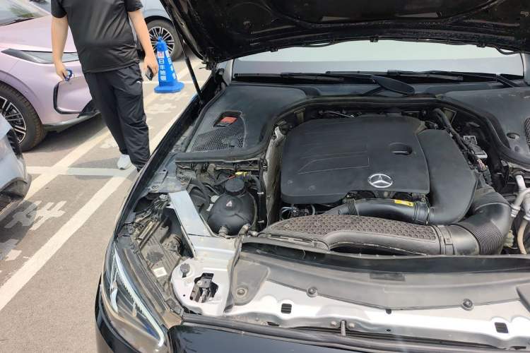Used Mercedes-Benz E-Class 2023 E 300 L Stylish Model Engine Bay Right