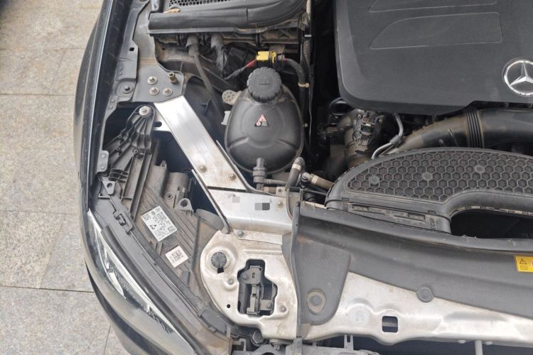 Used Mercedes-Benz E-Class 2023 E 300 L Sport Luxury Edition Engine Bay Right