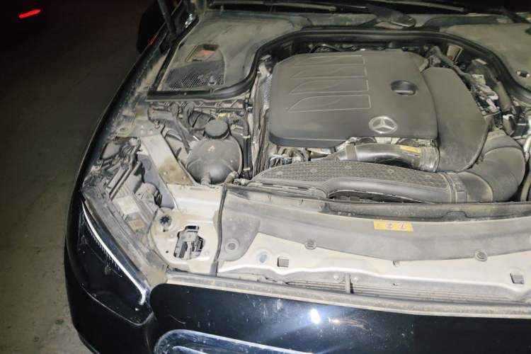Used Mercedes-Benz E-Class 2023 Facelift E 260 L Engine Bay Right