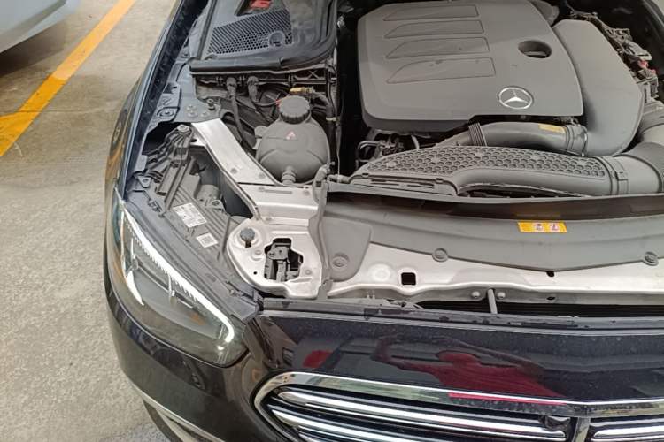 Used Mercedes-Benz E-Class 2023 E 300 L Luxury Model Engine Bay Right