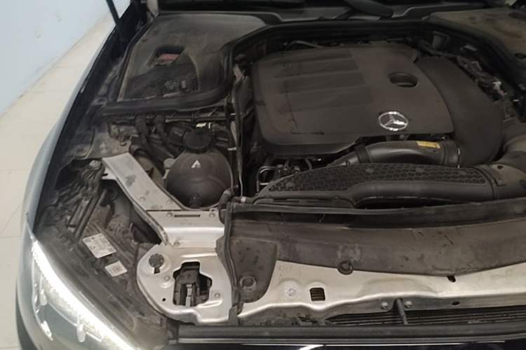 Used Mercedes-Benz E-Class 2023 E 300 L Stylish Model Engine Bay Right
