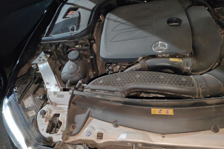 Used Mercedes-Benz E-Class 2023 E 260 L Engine Bay Right