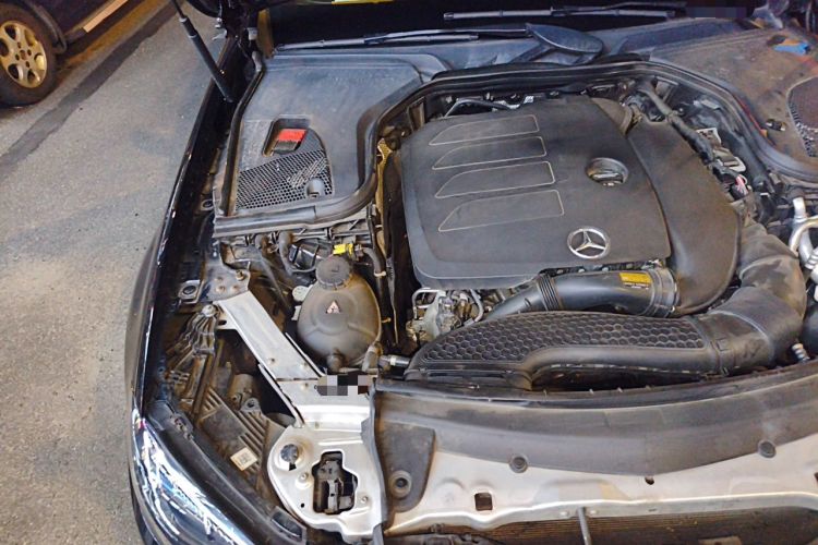 Used Mercedes-Benz E-Class 2023 Updated E 300 L Luxury Edition Engine Bay Right
