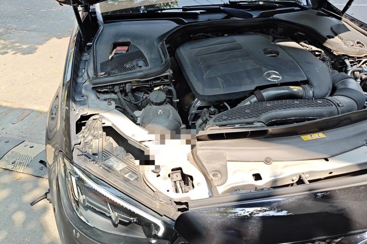 Used Mercedes-Benz E-Class 2023 E 300 L Sport Luxury Edition Engine Bay Right