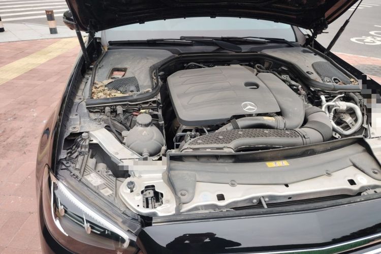 Used Mercedes-Benz E-Class 2023 Updated E 300 L Fashion Edition Engine Bay Right