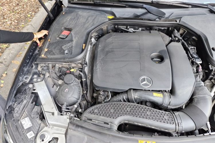 Used Mercedes-Benz E-Class 2023 E 260 L Engine Bay Right