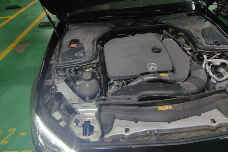 Used Mercedes-Benz E-Class 2023 E 260 L Engine Bay Right