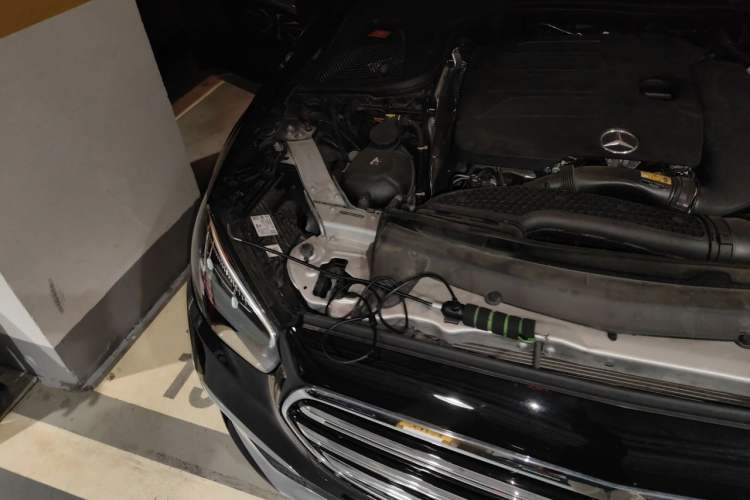 Used Mercedes-Benz E-Class 2023 E 260 L Engine Bay Right