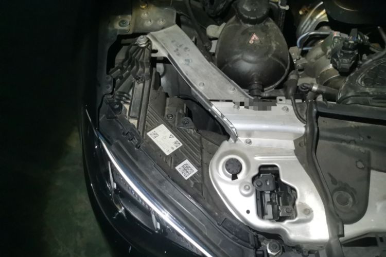 Used Mercedes-Benz E-Class 2023 Restyled E 260 Fashion Sport Edition Engine Bay Right