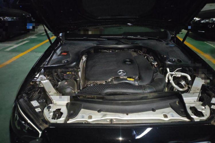Used Mercedes-Benz E-Class 2023 E 300 L Stylish Model Engine Bay Right