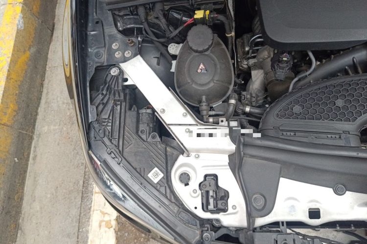 Used Mercedes-Benz E-Class 2023 E 300 L Luxury Model Engine Bay Right
