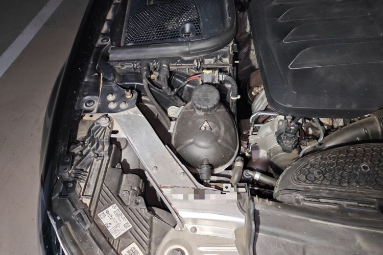 Used Mercedes-Benz E-Class 2023 E 300 L Sport Luxury Edition Engine Bay Right