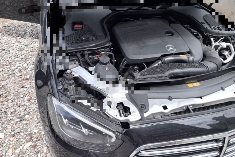 Used Mercedes-Benz E-Class 2023 Updated E 300 L Fashion Edition Engine Bay Right