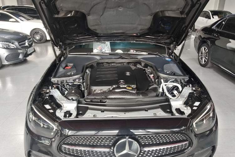Used Mercedes-Benz E-Class 2023 E 300 L Sport Luxury Edition Engine Bay Right