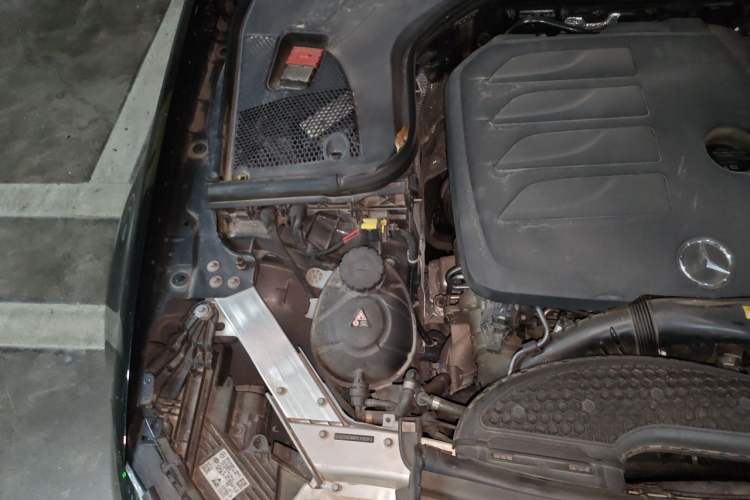 Used Mercedes-Benz E-Class 2023 E 300 L Luxury Model Engine Bay Right
