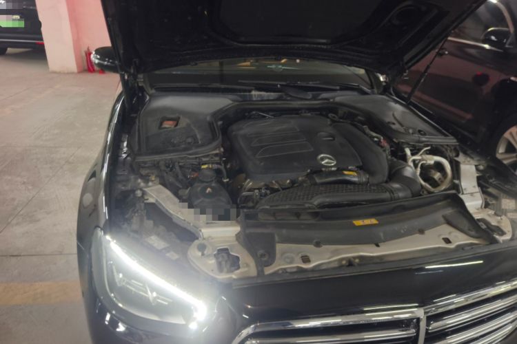 Used Mercedes-Benz E-Class 2023 Updated E 300 L Fashion Edition Engine Bay Right