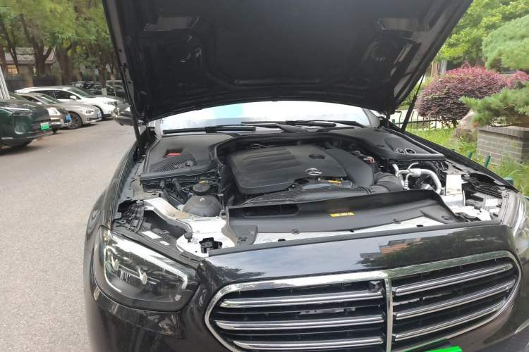 Used Mercedes-Benz E-Class 2023 E 300 L Stylish Model Engine Bay Right