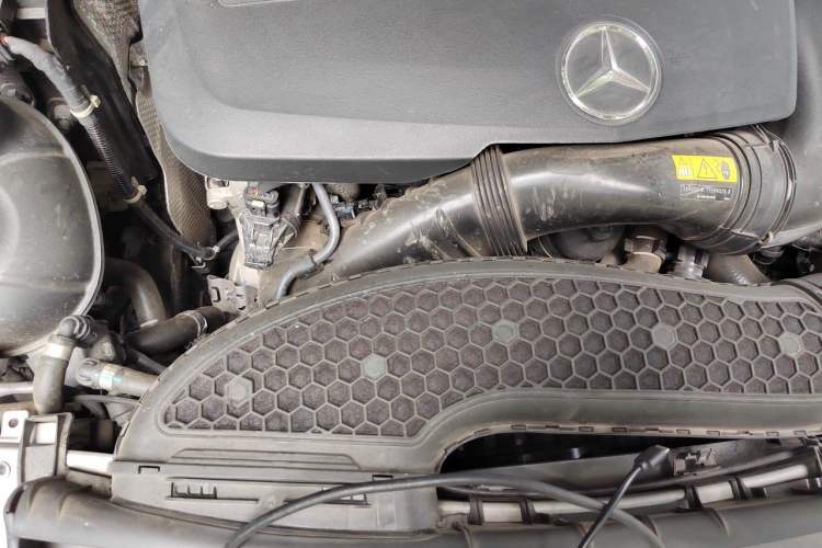 Used Mercedes-Benz E-Class 2023 Updated E 300 L Luxury Edition Engine Bay Right