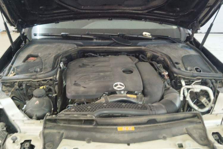 Used Mercedes-Benz E-Class 2023 Updated E 300 L Luxury Edition Engine Bay
