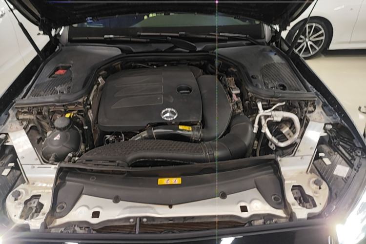 Used Mercedes-Benz E-Class 2023 Updated E 300 L Luxury Edition Engine Bay