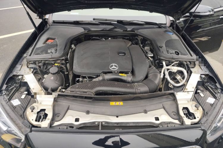 Used Mercedes-Benz E-Class 2023 E 260 L Engine Bay