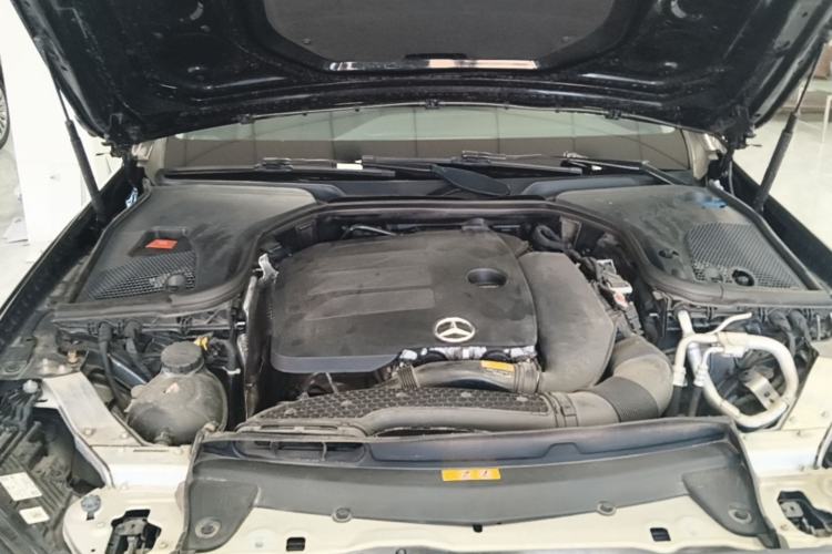 Used Mercedes-Benz E-Class 2023 Updated E 300 L Fashion Edition Engine Bay