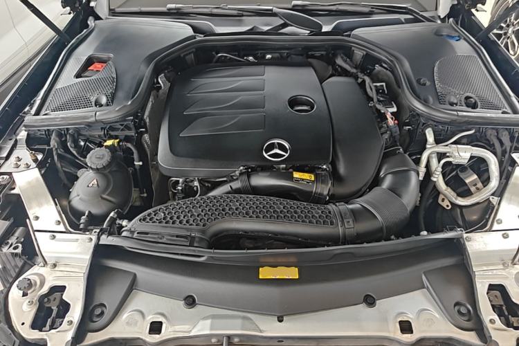 Used Mercedes-Benz E-Class 2023 Facelift E 260 L Engine Bay