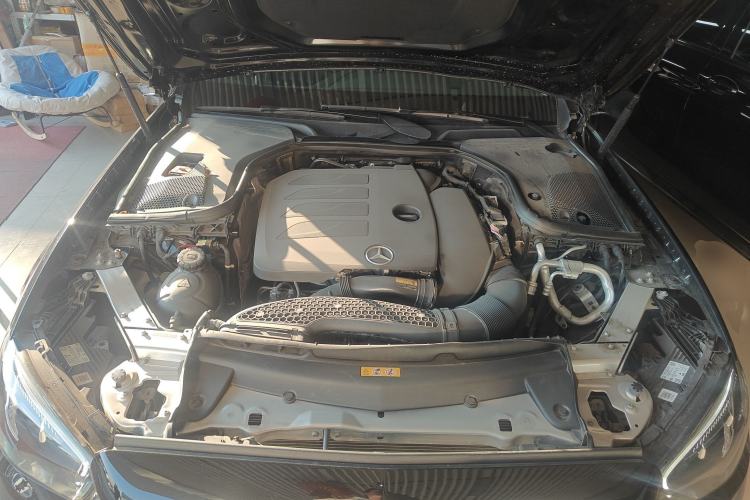 Used Mercedes-Benz E-Class 2023 Updated E 300 L Fashion Edition Engine Bay