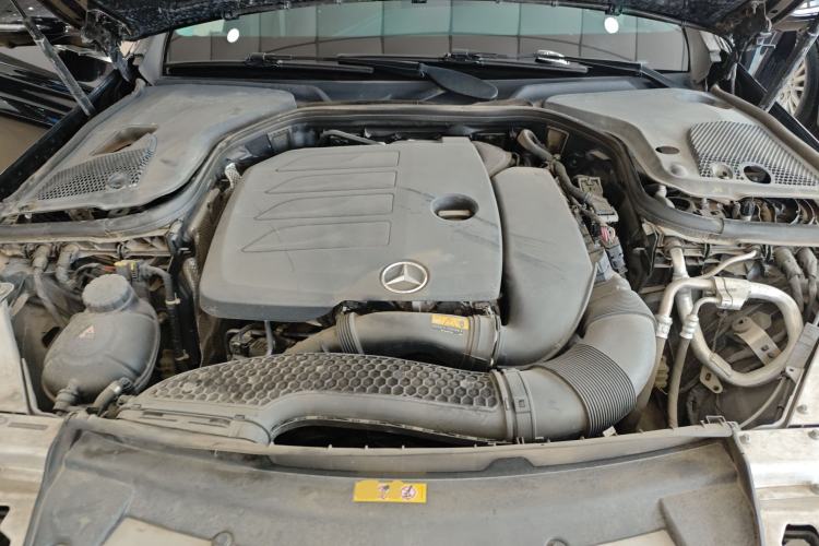Used Mercedes-Benz E-Class 2023 Updated E 300 L Fashion Edition Engine Bay