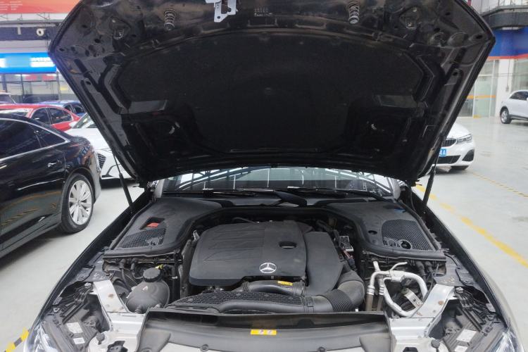 Used Mercedes-Benz E-Class 2023 Updated E 300 L Fashion Edition Engine Bay
