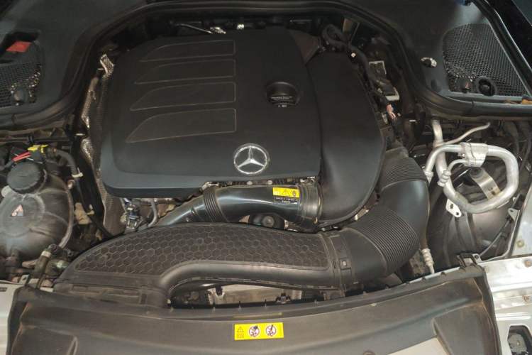 Used Mercedes-Benz E-Class 2023 Updated E 300 L Luxury Edition Engine Bay