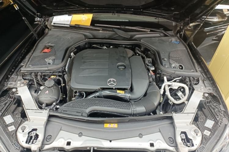 Used Mercedes-Benz E-Class 2023 Updated E 300 L Fashion Edition Engine Bay