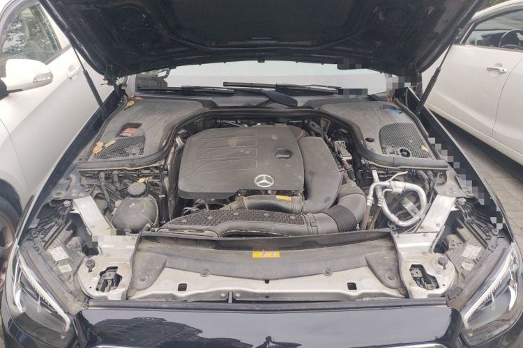 Used Mercedes-Benz E-Class 2023 Updated E 300 L Fashion Edition Engine Bay