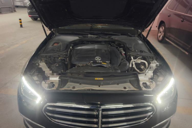 Used Mercedes-Benz E-Class 2023 Updated E 300 L Fashion Edition Engine Bay