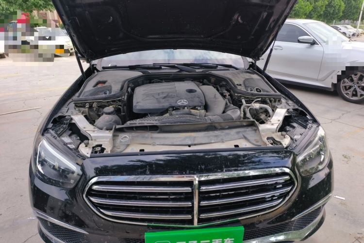 Used Mercedes-Benz E-Class 2023 E 260 L Engine Bay