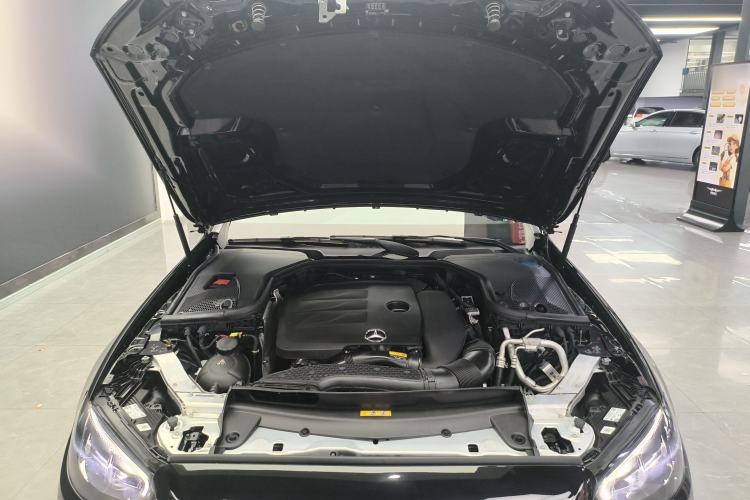 Used Mercedes-Benz E-Class 2023 Updated E 300 L Fashion Edition Engine Bay