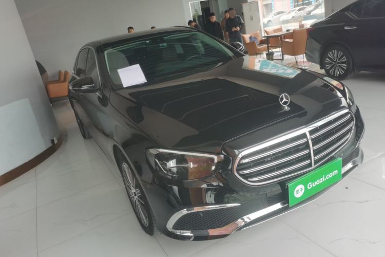 Used Mercedes-Benz E-Class 2023 E 260 L Exterior 1