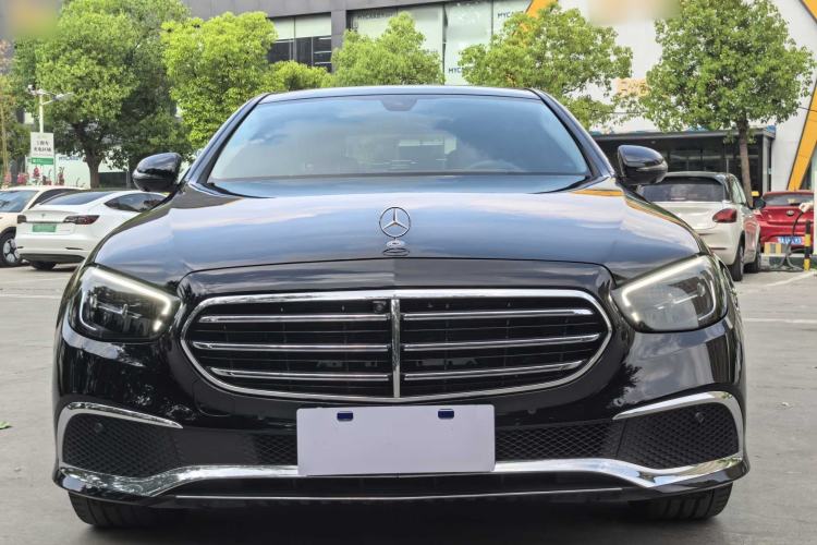 Used Mercedes-Benz E-Class 2023 Updated E 300 L Fashion Edition Exterior 1