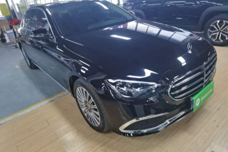 Used Mercedes-Benz E-Class 2023 Updated E 300 L Luxury Edition Exterior 1