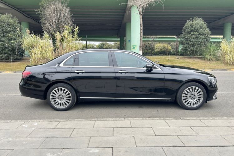 Used Mercedes-Benz E-Class 2023 Updated E 300 L Fashion Edition Exterior 1