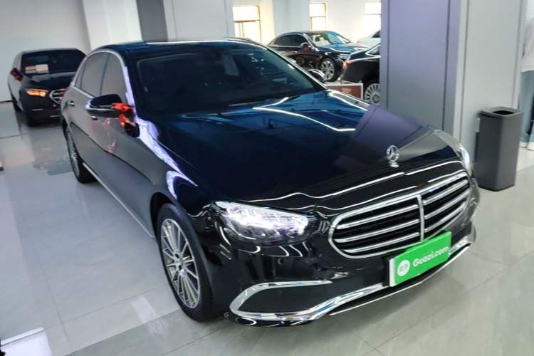 Used Mercedes-Benz E-Class 2023 Facelift E 260 L Exterior 1