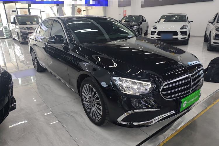 Used Mercedes-Benz E-Class 2023 Updated E 300 L Luxury Edition Exterior 1