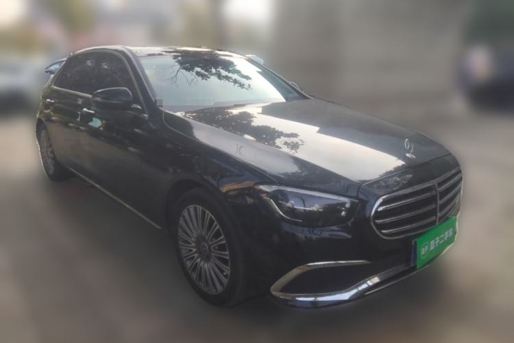 Used Mercedes-Benz E-Class 2023 Updated E 300 L Luxury Edition Exterior 1