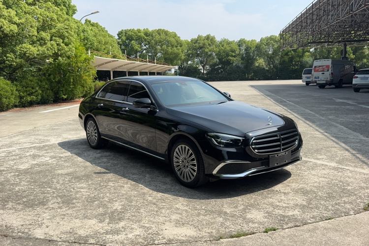 Used Mercedes-Benz E-Class 2023 Updated E 300 L Luxury Edition Exterior 1
