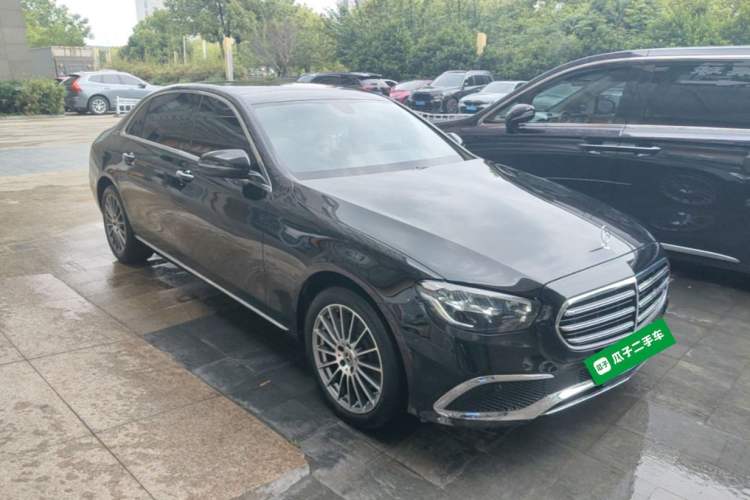 Used Mercedes-Benz E-Class 2023 Facelift E 260 L Exterior 1
