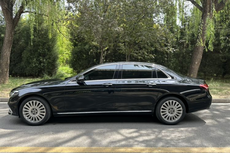 Used Mercedes-Benz E-Class 2023 Updated E 300 L Fashion Edition Exterior 1