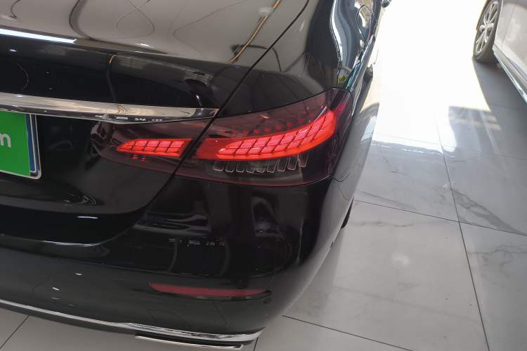 Used Mercedes-Benz E-Class 2023 Updated E 300 L Luxury Edition Exterior 1