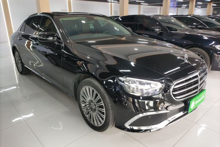Used Mercedes-Benz E-Class 2023 Facelift E 260 L Exterior 1